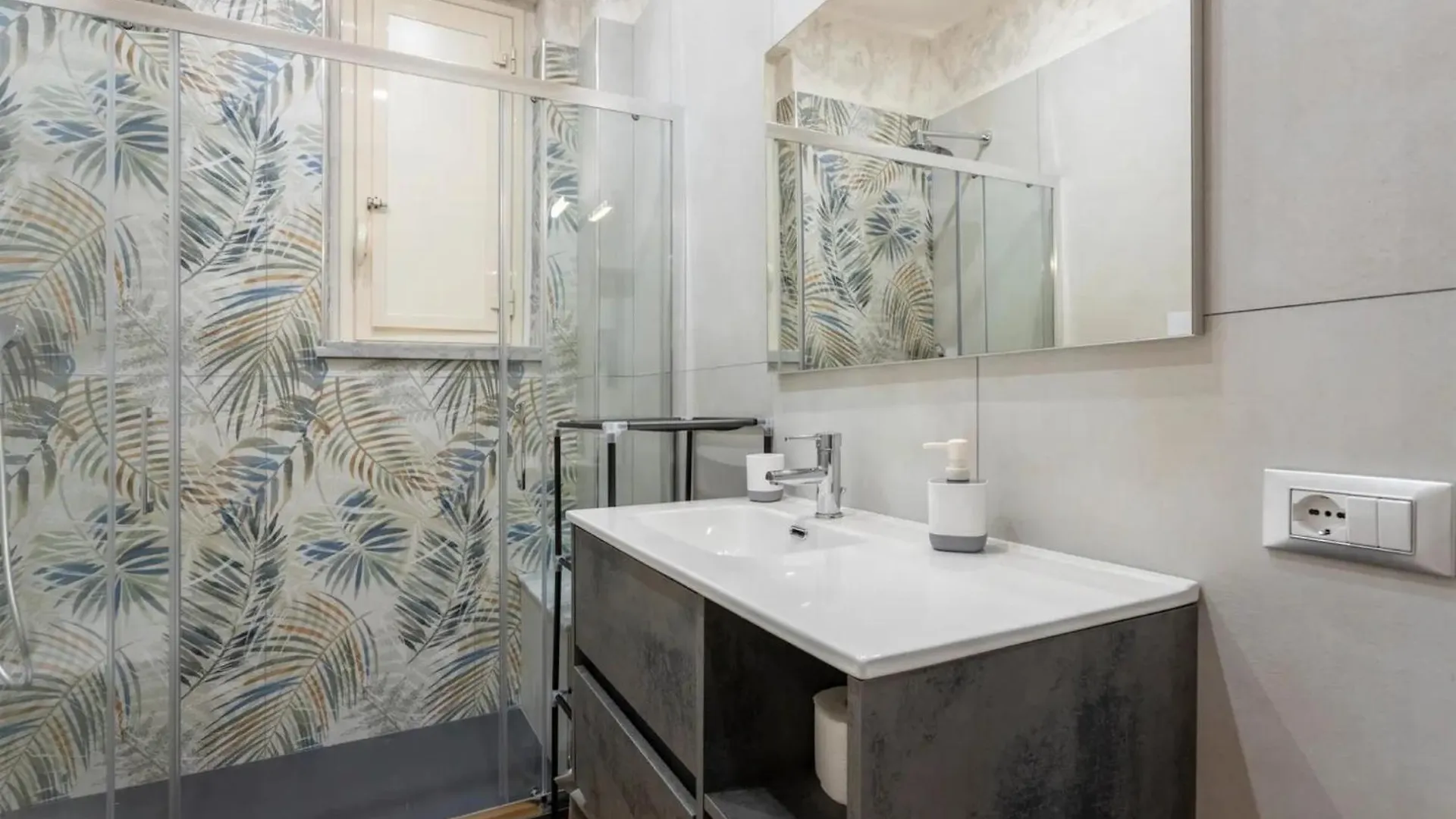 Oreto Central Station Palermo Apartment