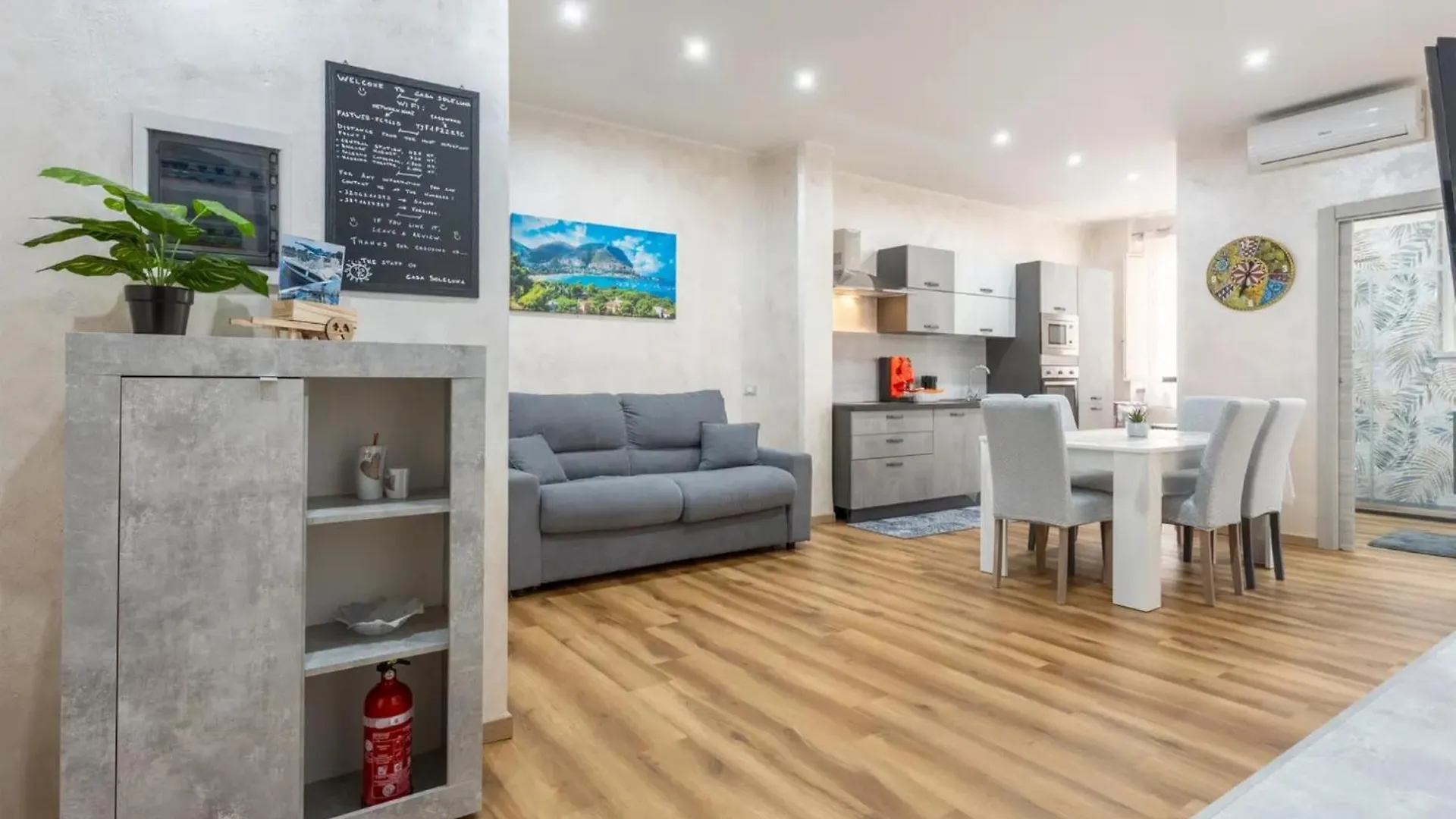 Apartment Oreto Central Station Palermo Italy